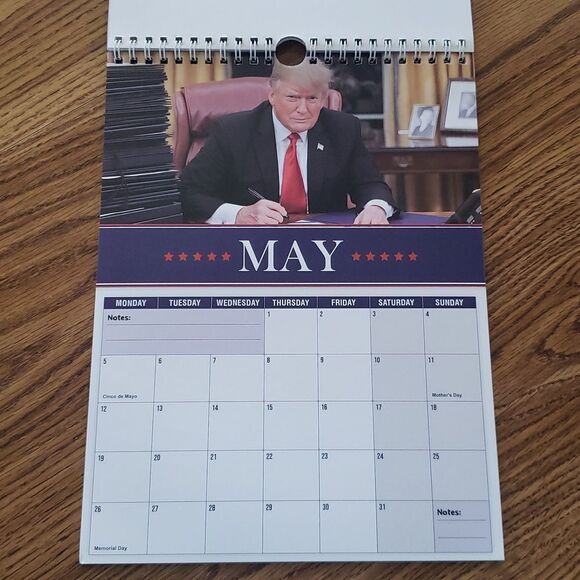💥💥CLEARANCE!!💥💥Donald Trump "Making America Great Again" 2025 Wall Calendar - Picture 6 of 14